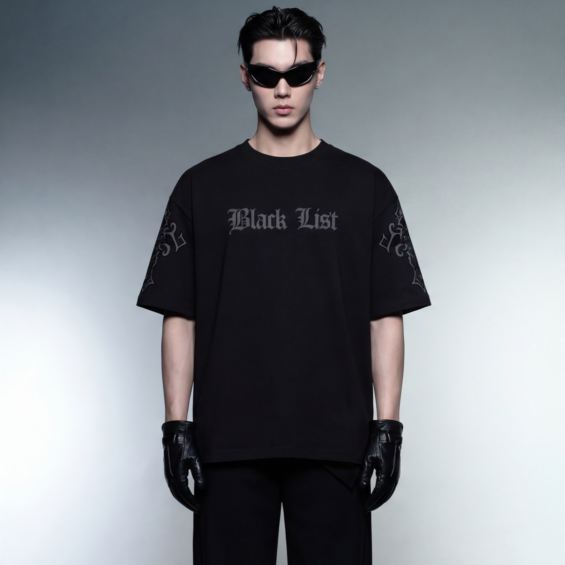blacklist-crosses-black-oversized-t-shirt model front