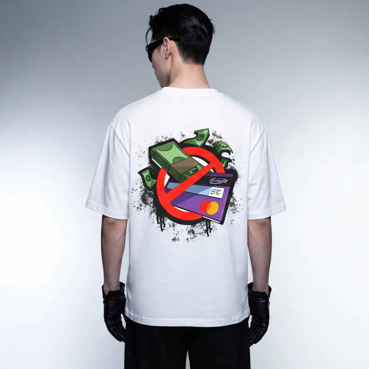 cash-cards-black-oversized-t-shirt-copy model back