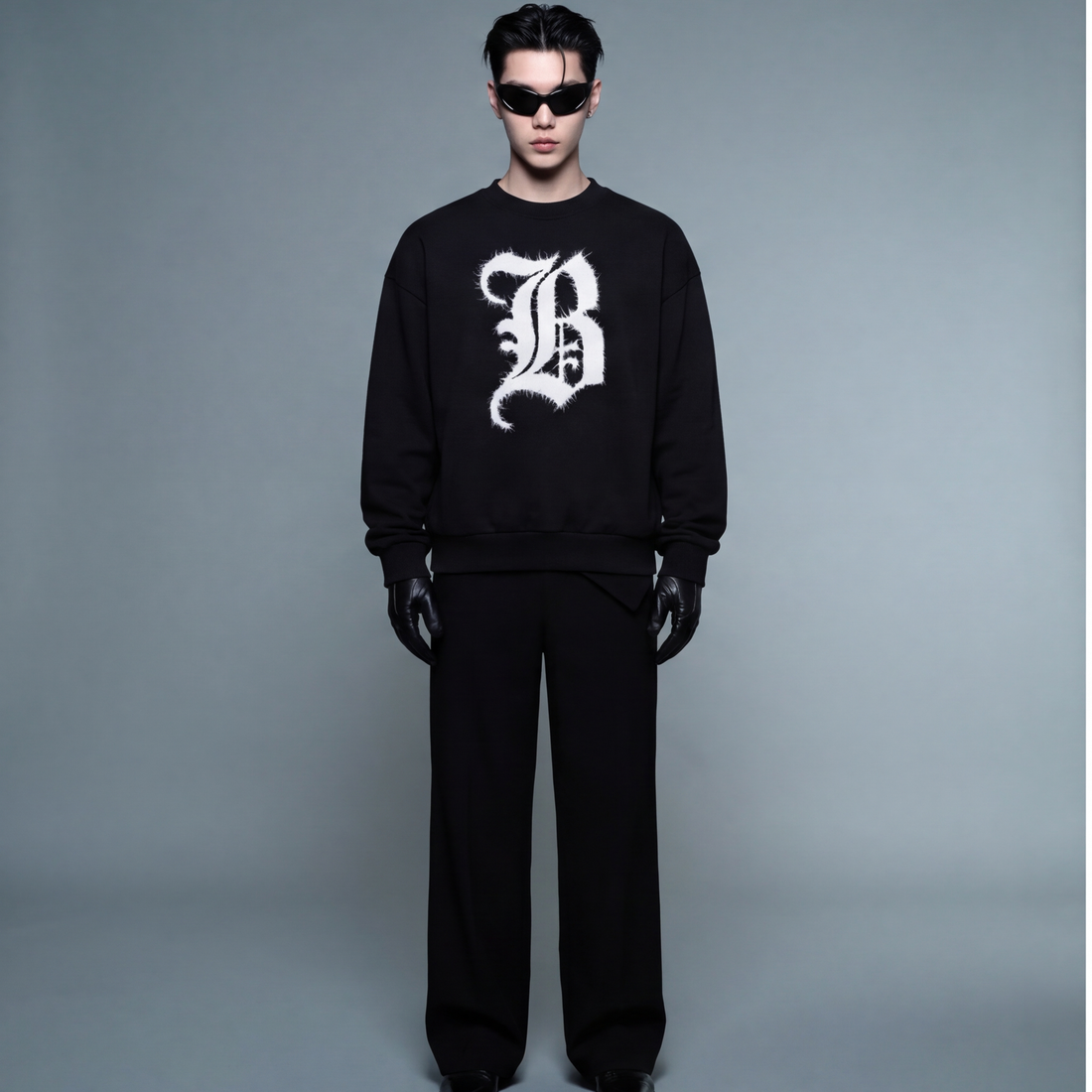members-club-white-and-blue-oversized-jumper-copy-1 model front