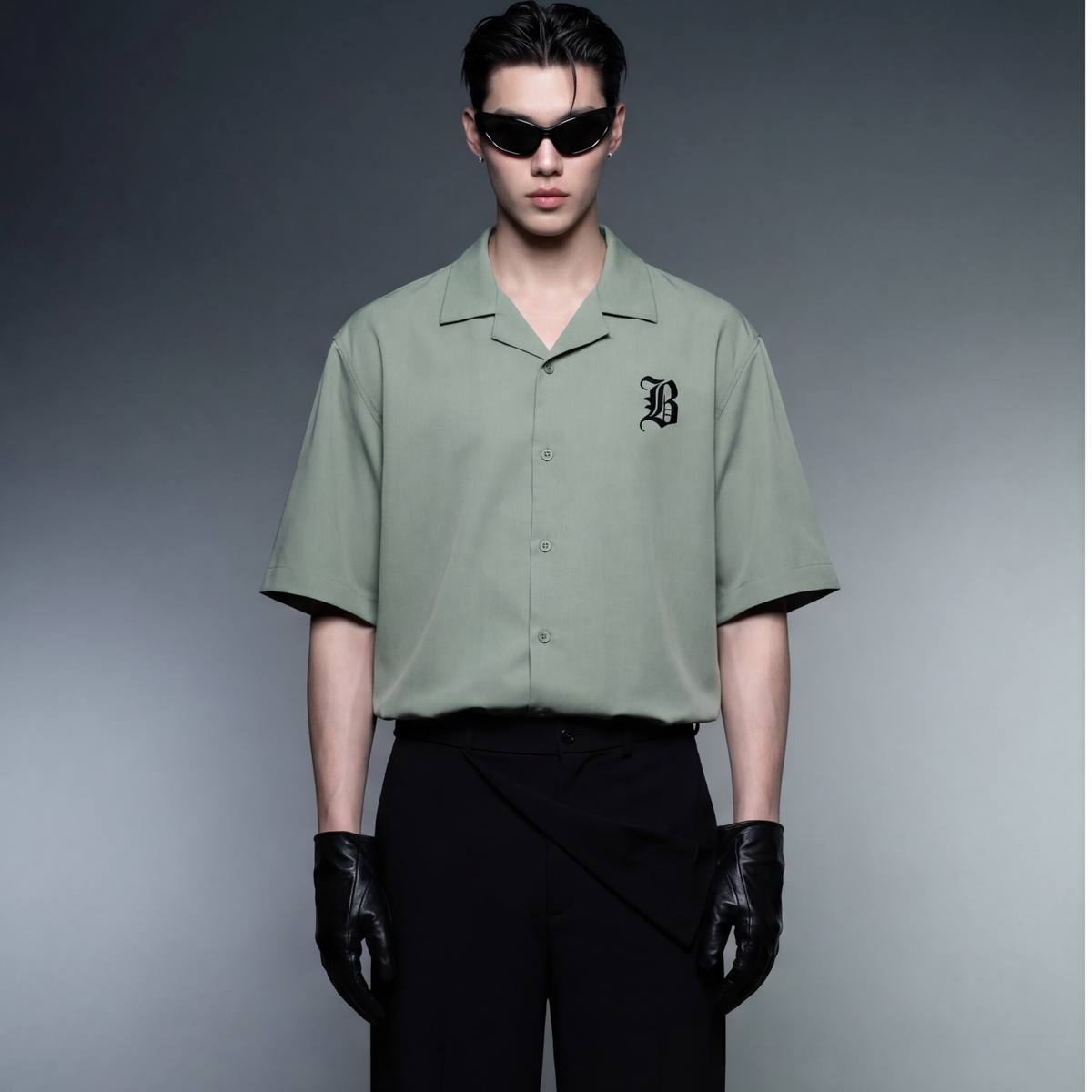 sinner-blacklist-sage-green-t-shirt model front